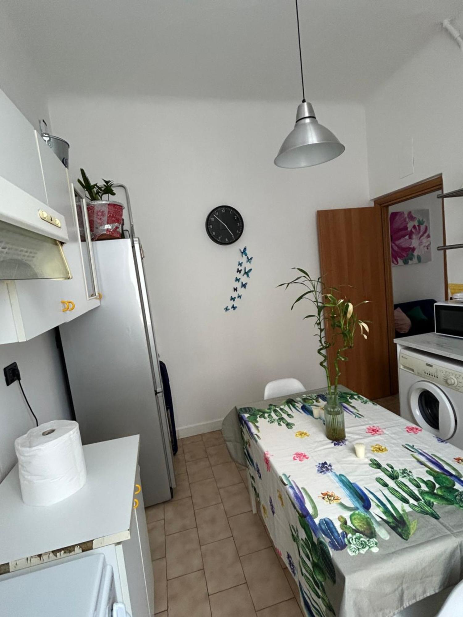Appartamento Confortevole Генуа Екстериор снимка